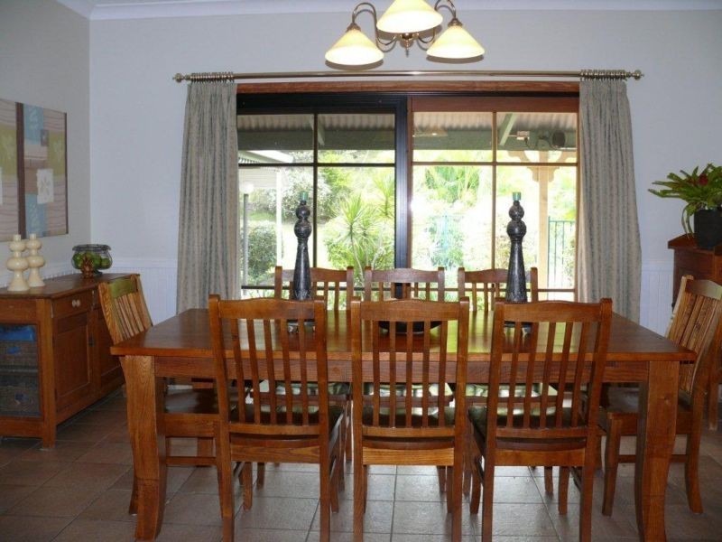 2 Beech Drive, Cashmere QLD 4500