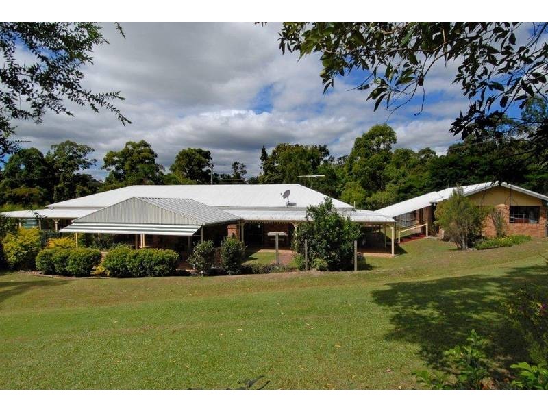 2 Beech Drive, Cashmere QLD 4500