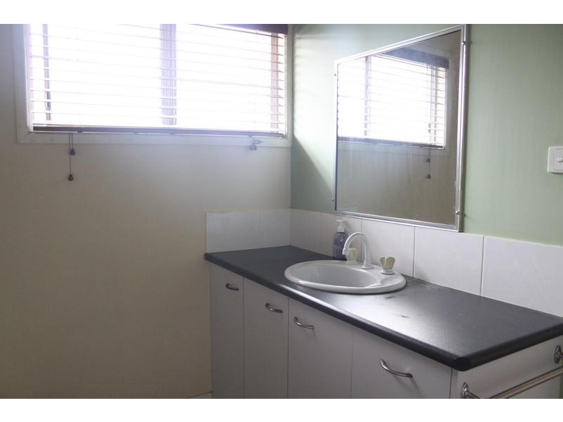 673 Albany Creek Road, Albany Creek QLD 4035