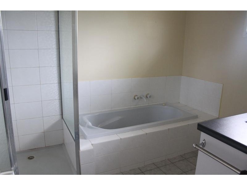 673 Albany Creek Road, Albany Creek QLD 4035