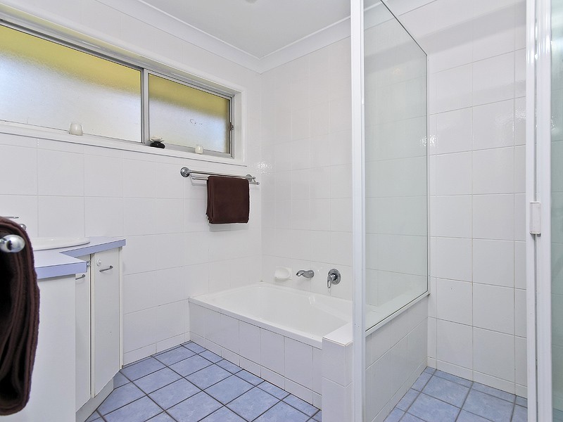 24 Bunya Park Drive, Eatons Hill QLD 4037