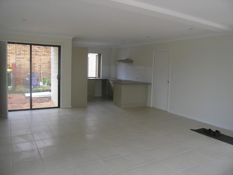 118 Samsonvale Road, Strathpine QLD 4500