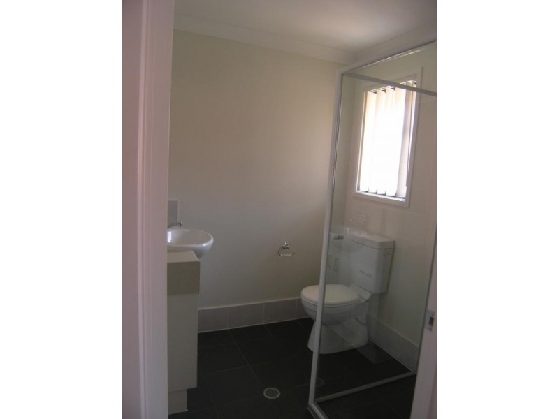 118 Samsonvale Road, Strathpine QLD 4500