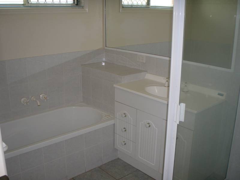 25 Marylin Terrace, Eatons Hill QLD 4037