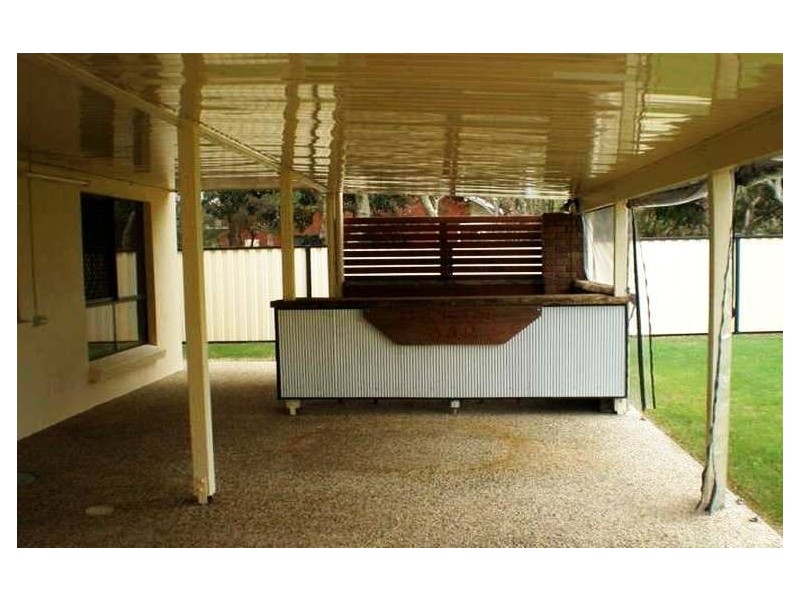 54 Bayside Drive, Beachmere QLD 4510