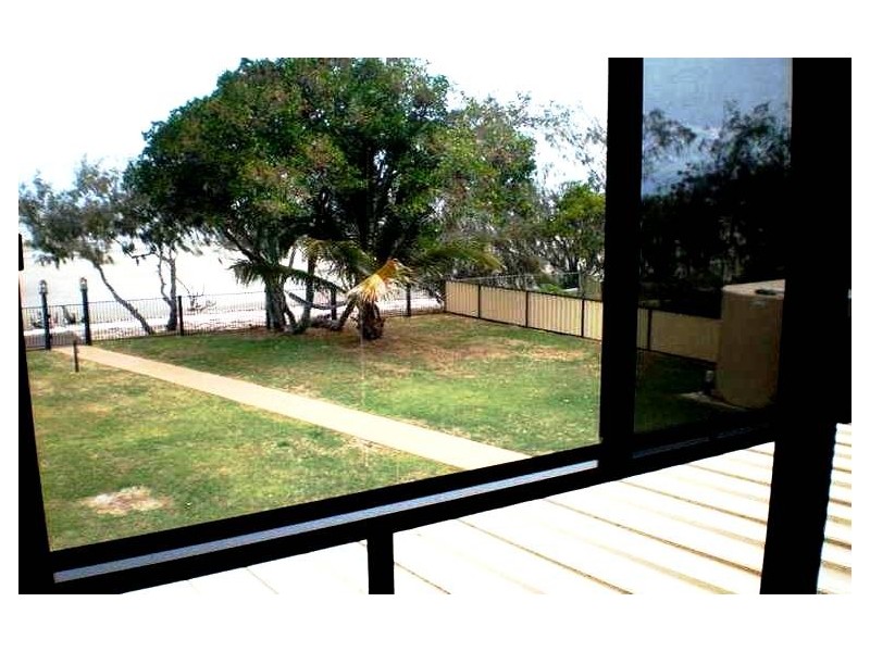 54 Bayside Drive, Beachmere QLD 4510