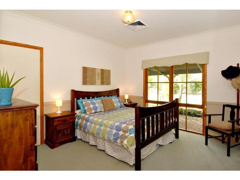 2 Beech Drive, Cashmere QLD 4500