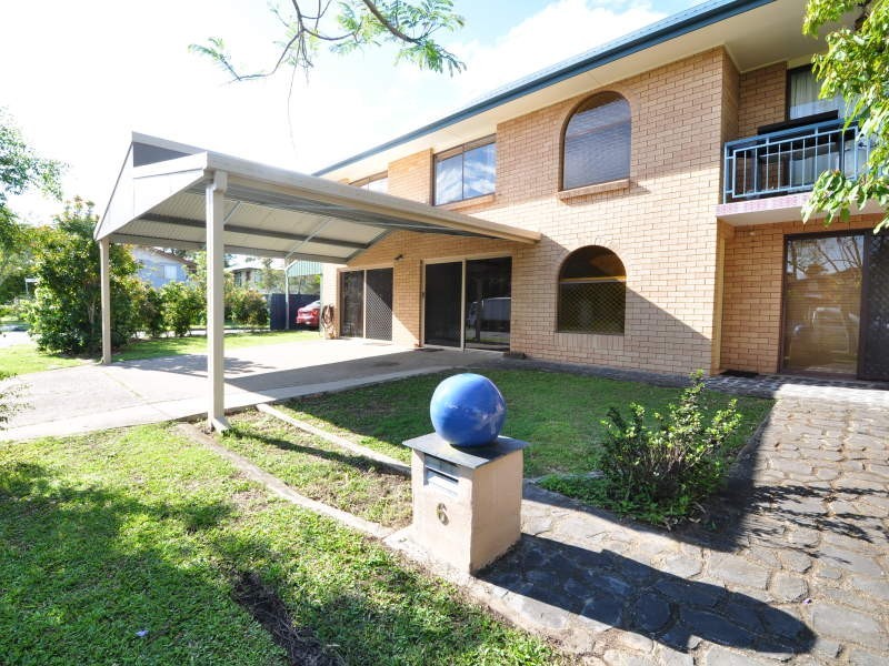 6 Crescent Court, Albany Creek QLD 4035