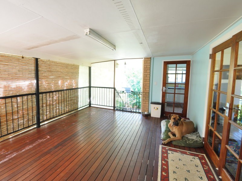 6 Crescent Court, Albany Creek QLD 4035