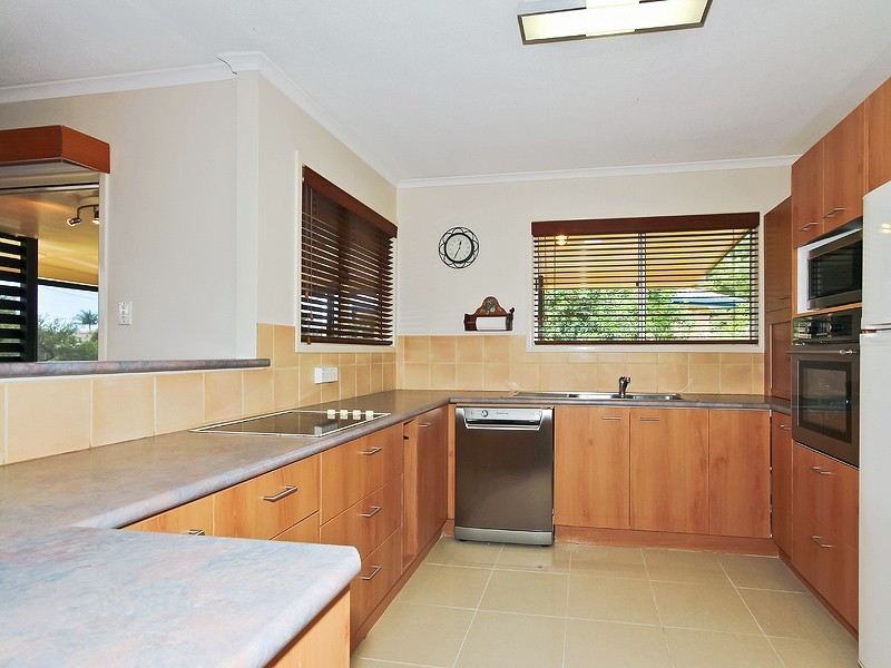 9 Bevlin Court, Albany Creek QLD 4035