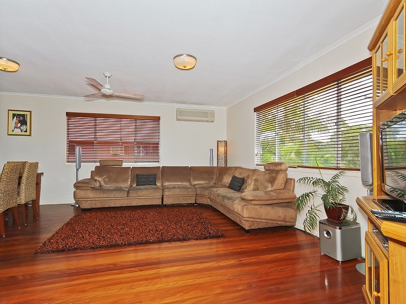 9 Bevlin Court, Albany Creek QLD 4035