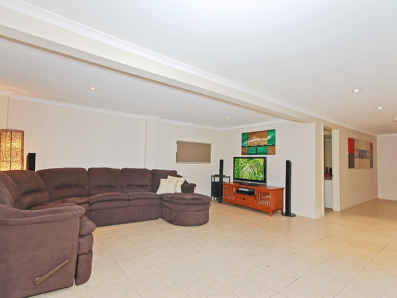 9 Bevlin Court, Albany Creek QLD 4035