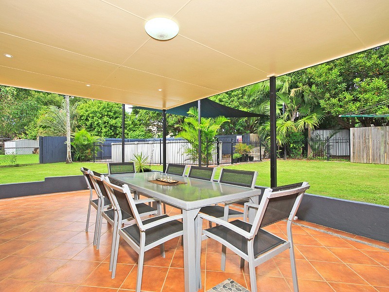 9 Bevlin Court, Albany Creek QLD 4035