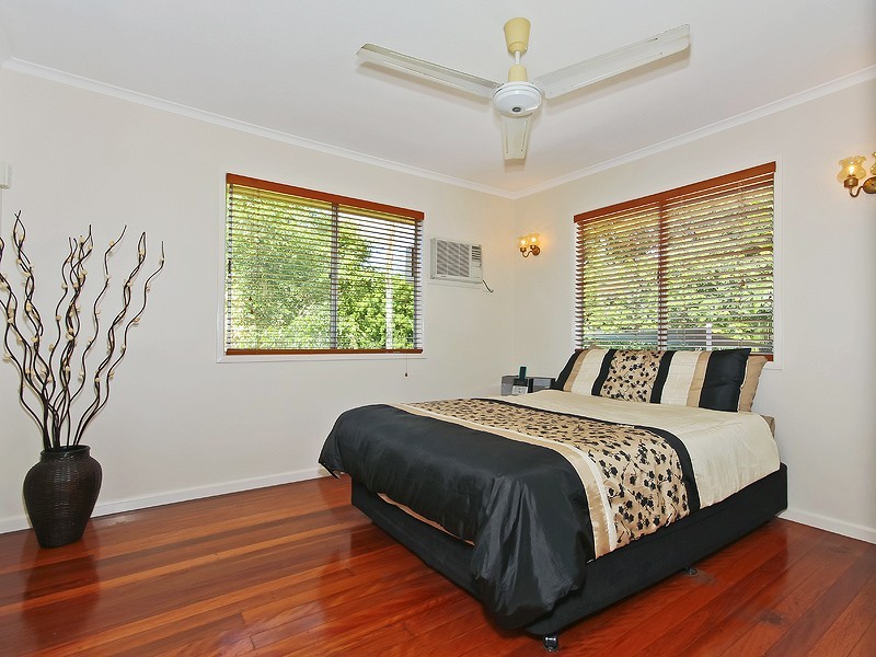 9 Bevlin Court, Albany Creek QLD 4035