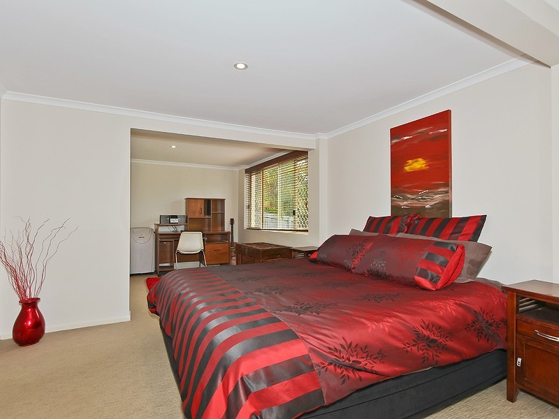 9 Bevlin Court, Albany Creek QLD 4035