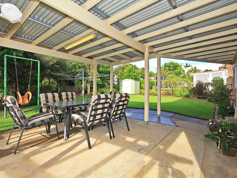 16 Hampshire Tce, Albany Creek QLD 4035