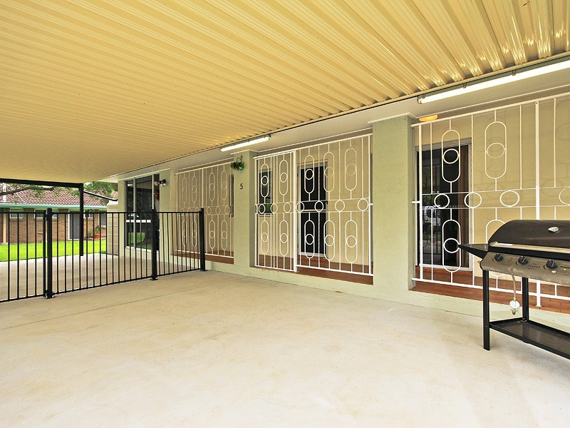 5 Airlie Court, Bray Park QLD 4500