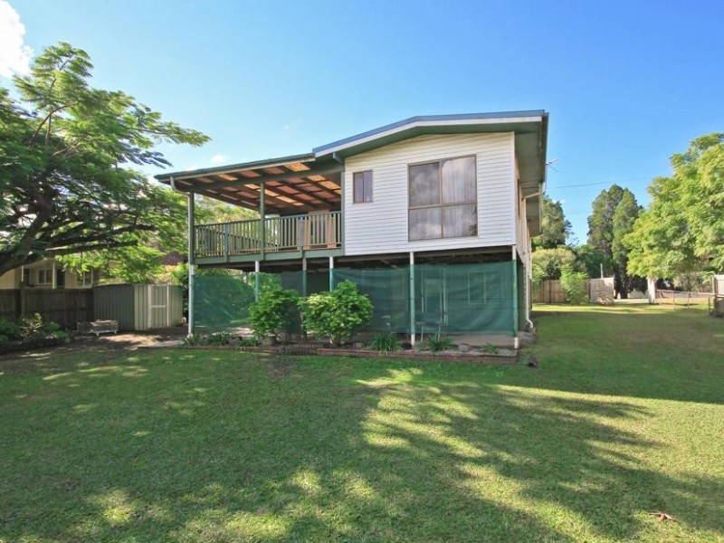 11 Narangba Rd, Kallangur QLD 4503