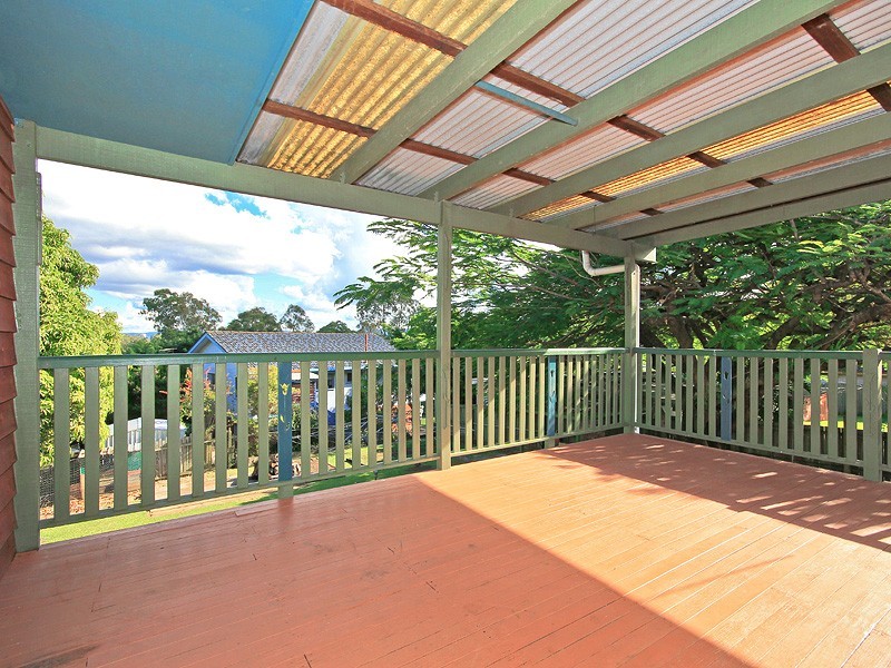 11 Narangba Rd, Kallangur QLD 4503