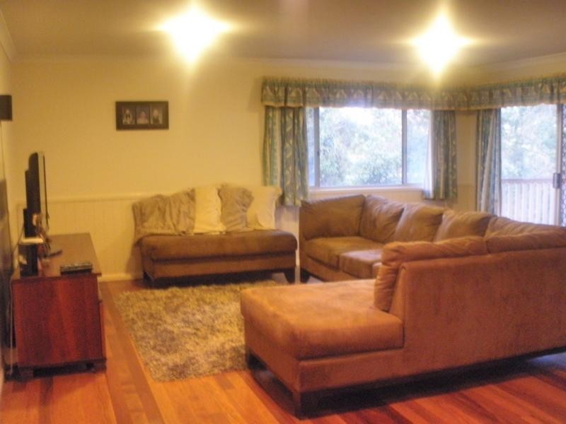 129 Albany Forest Drive, Albany Creek QLD 4035