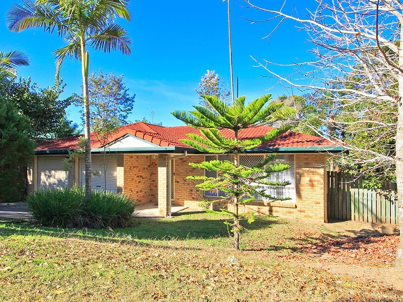 13 Atoll Crescent, Eatons Hill QLD 4037