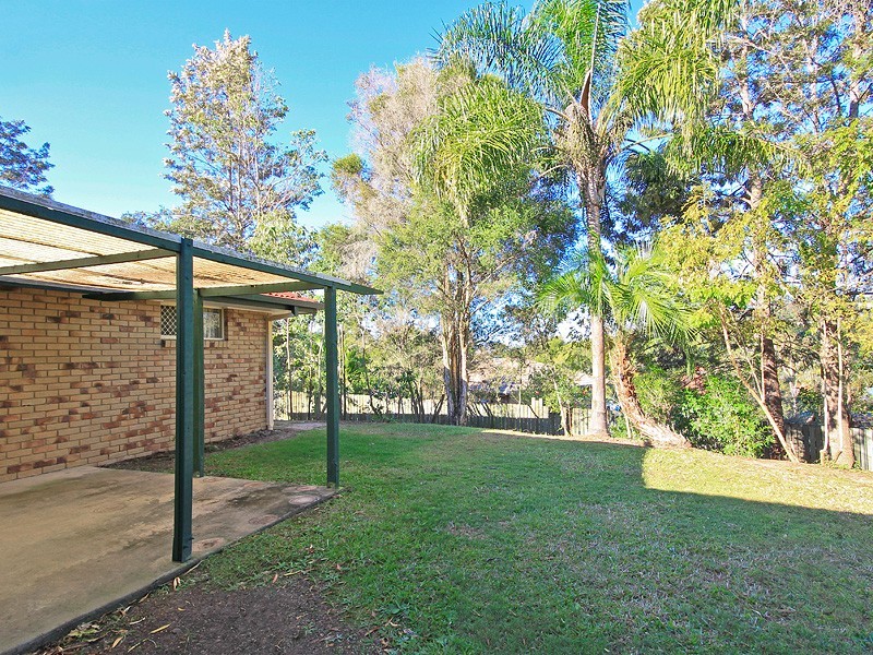 13 Atoll Crescent, Eatons Hill QLD 4037