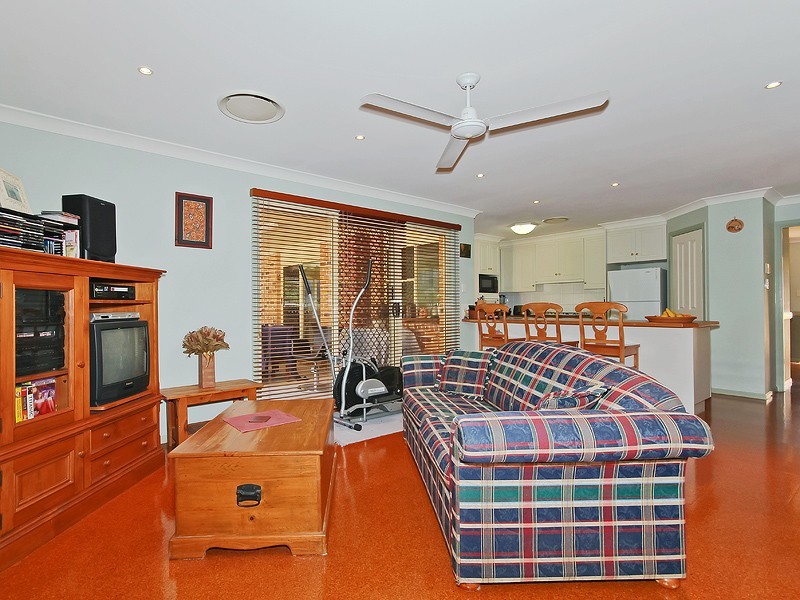 11 Bangalow Place, Albany Creek QLD 4035