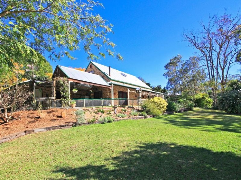 Eatons Hill QLD 4037