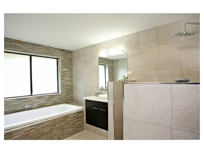 129 Henderson Road, Burpengary QLD 4505