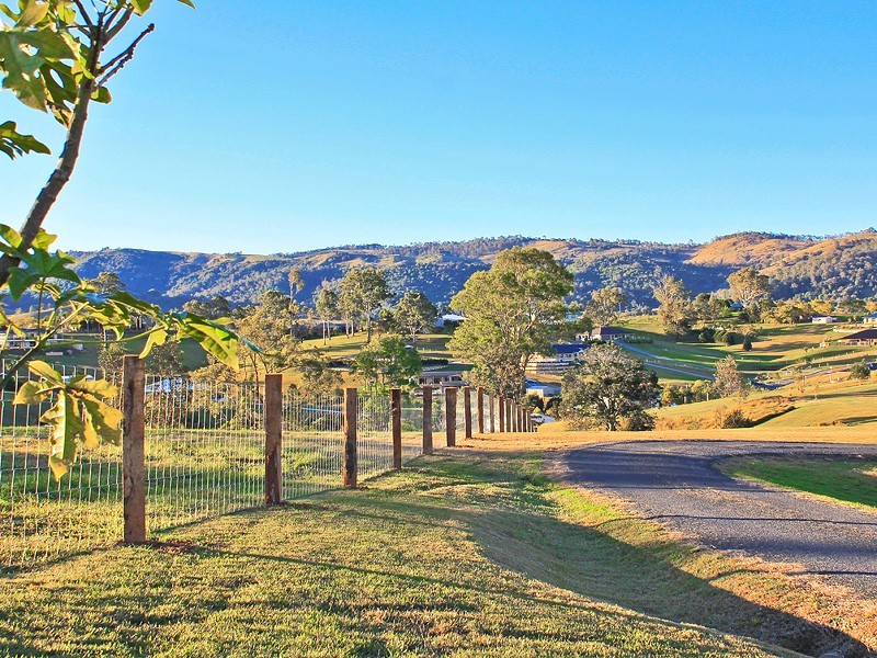 4 Toby Court, Dayboro QLD 4521