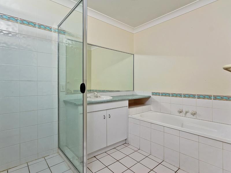9 Grevillea Place, Bridgeman Downs QLD 4035
