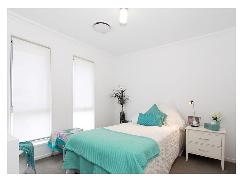 4 Carrybridge Close, Warner QLD 4500