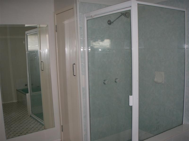 68 Glenlee Street, Arana Hills QLD 4054