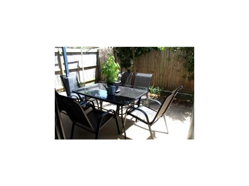 2/9 Kappella Street, Kippa-ring QLD 4021