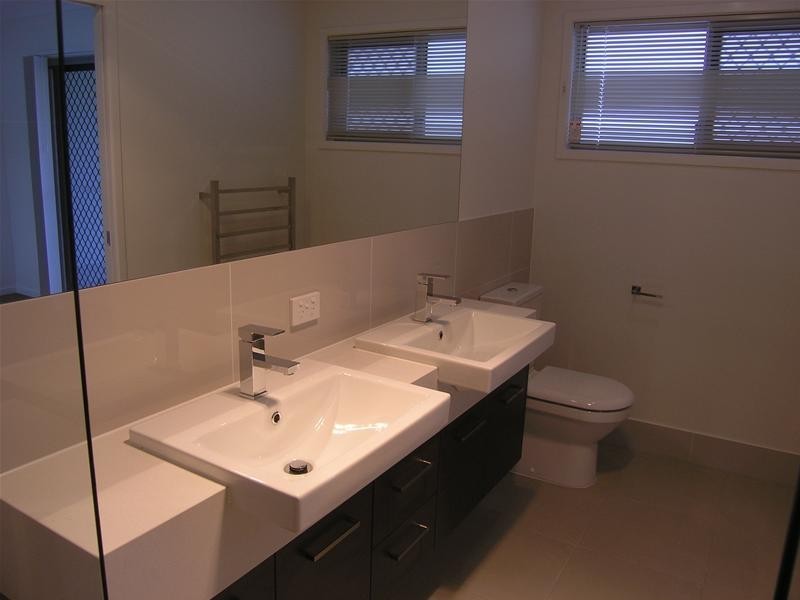 24/52 Plucks Road, Arana Hills QLD 4054