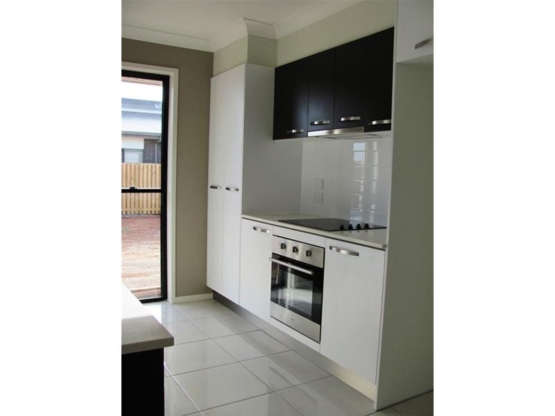 1 Tribeca Circuit, North Lakes QLD 4509