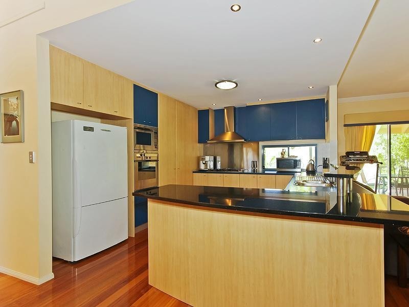 10 Camara Court, Eatons Hill QLD 4037