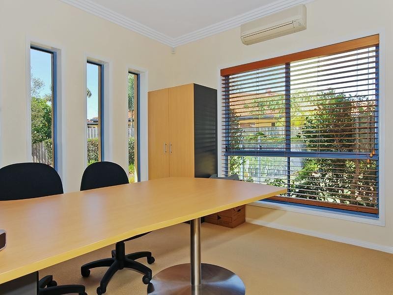 10 Camara Court, Eatons Hill QLD 4037