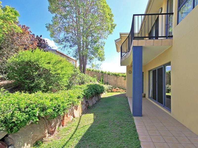 10 Camara Court, Eatons Hill QLD 4037