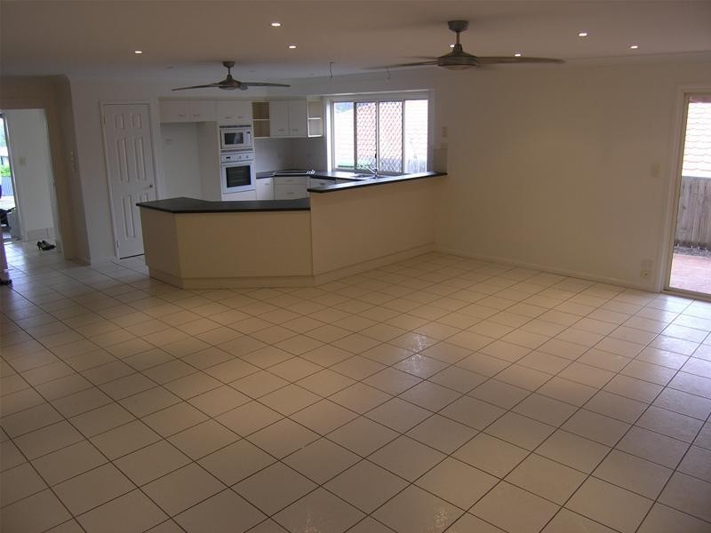 60 Ophelia Crescent, Eatons Hill QLD 4037