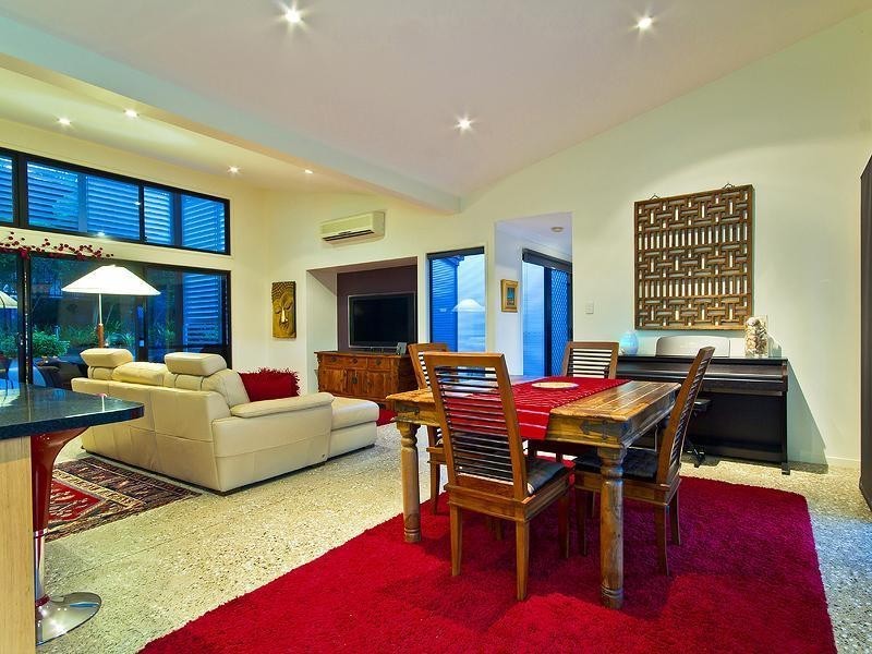 19 Riversleigh Crescent, Eatons Hill QLD 4037