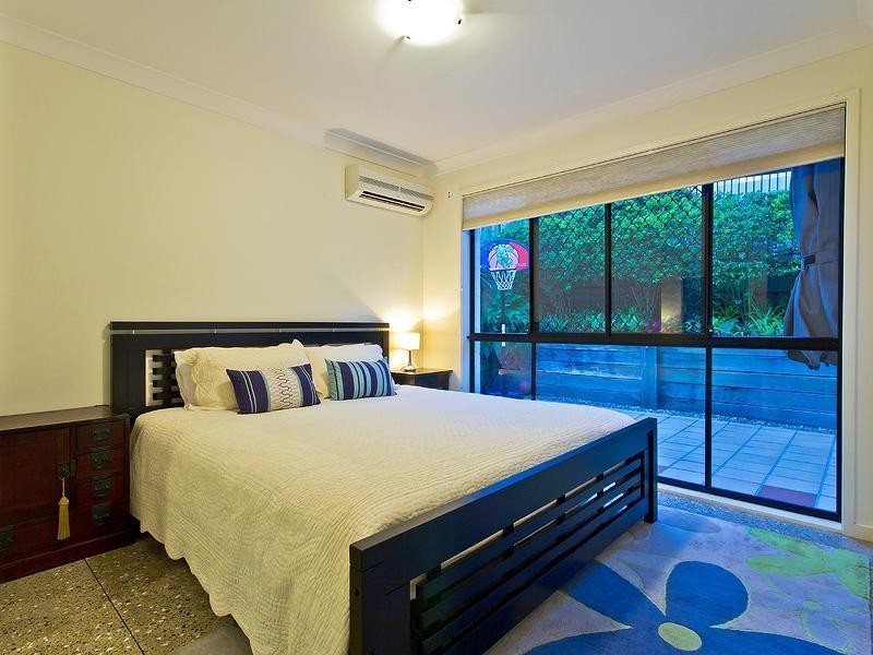 19 Riversleigh Crescent, Eatons Hill QLD 4037