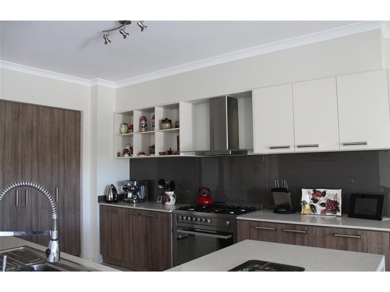 4 Wallaroo Circuit, North Lakes QLD 4509