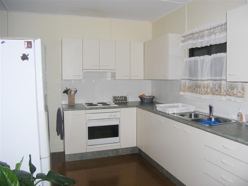 24 Pullford Street, Chermside QLD 4032