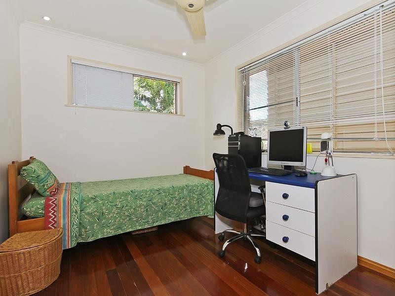 18 Bowen Avenue, Albany Creek QLD 4035