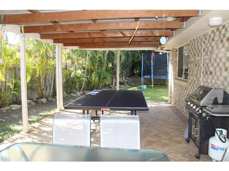 59 Saraband Drive, Eatons Hill QLD 4037