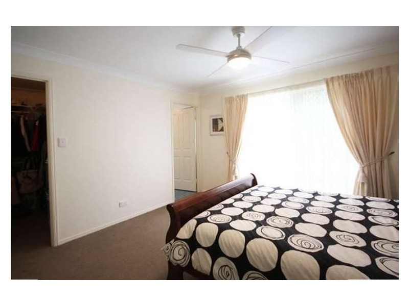 5 Fee Place, Eatons Hill QLD 4037