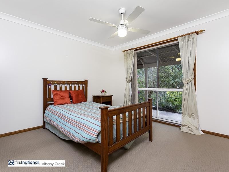 70 Cashmere Lane, Cashmere QLD 4500