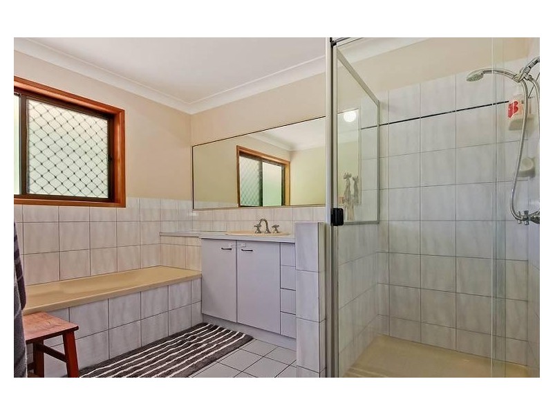 3 Berth Court, Bunya QLD 4055