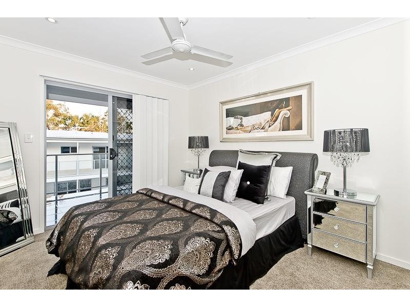 2/52 Plucks Road, Arana Hills QLD 4054